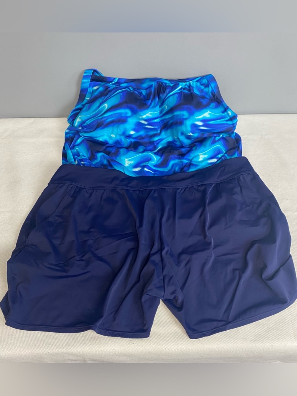 Lands End 26W Blue Swirl Tankini Swim Top & Ambernoon II Shorts Mixed Set
